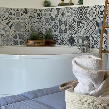 Dimora Bellini B&B 아그로폴리